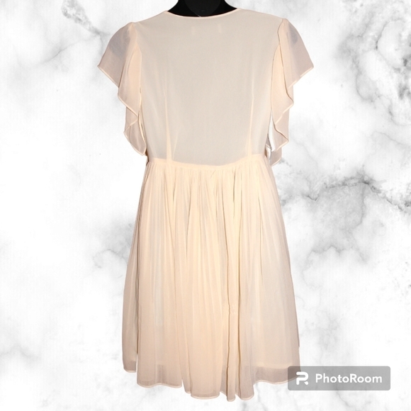 Ecolour Ciffon Pleated Dress - Picture 2 of 9